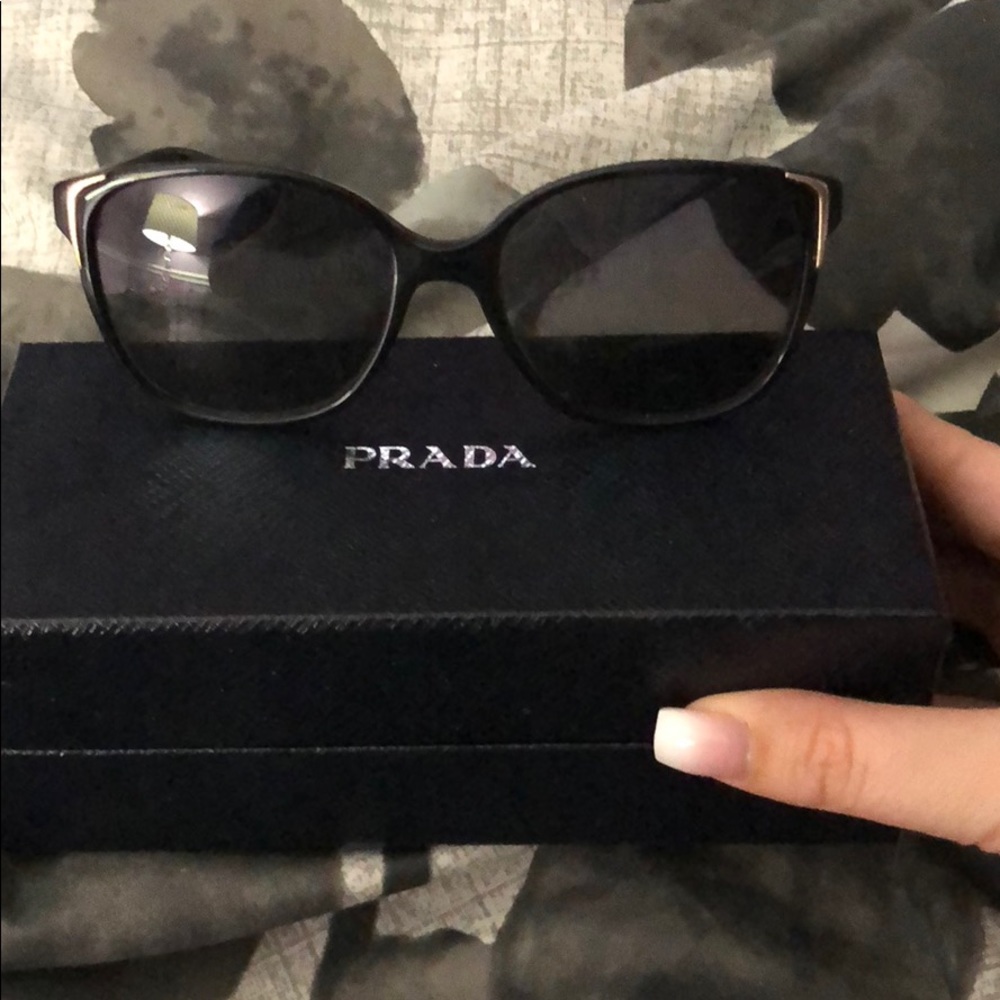 Prada sunglass